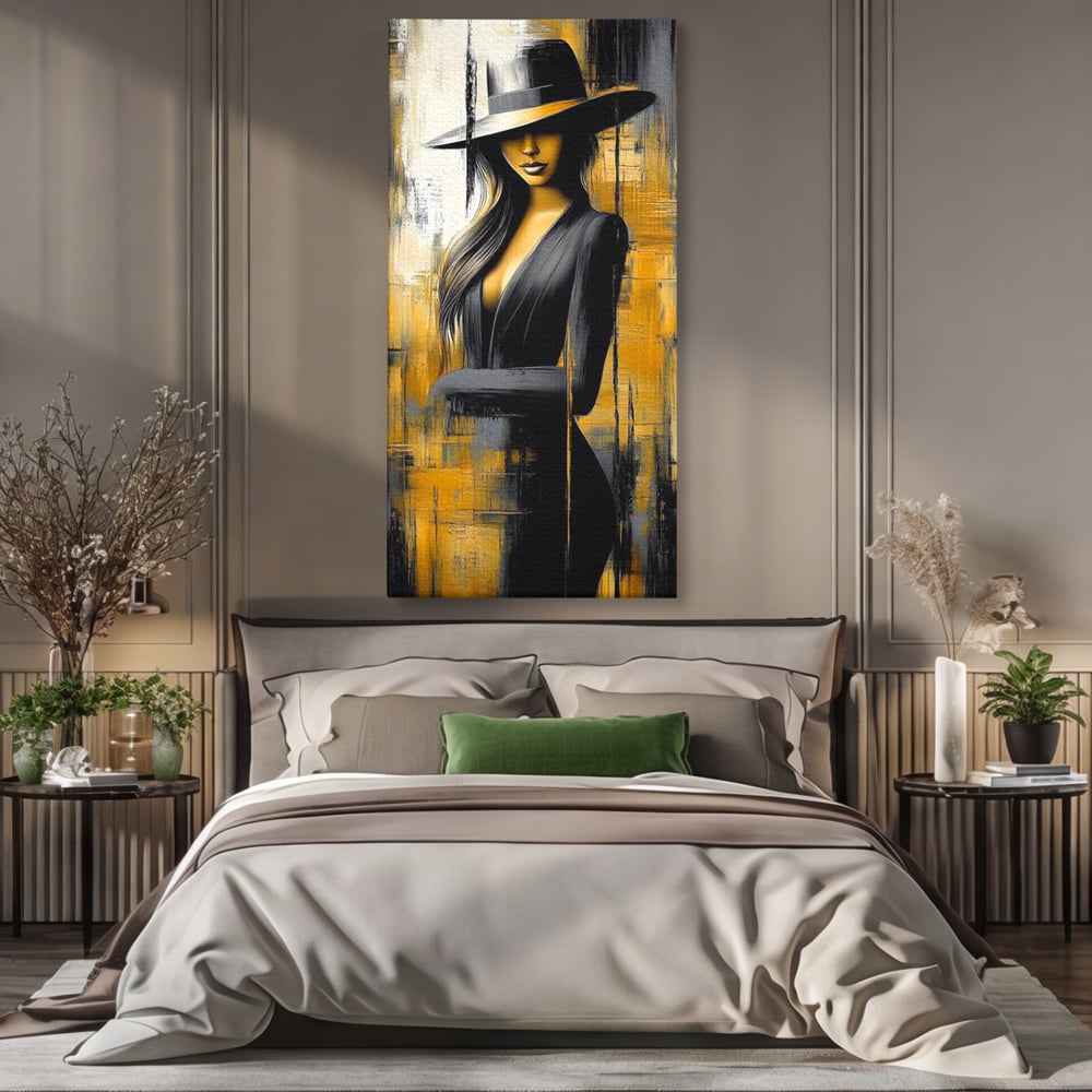 Tablou canvas cu tablou canvas cu silueta feminina si palarie, fara rama, pe sasiu de lemn, pe perete intr-un dormitor
